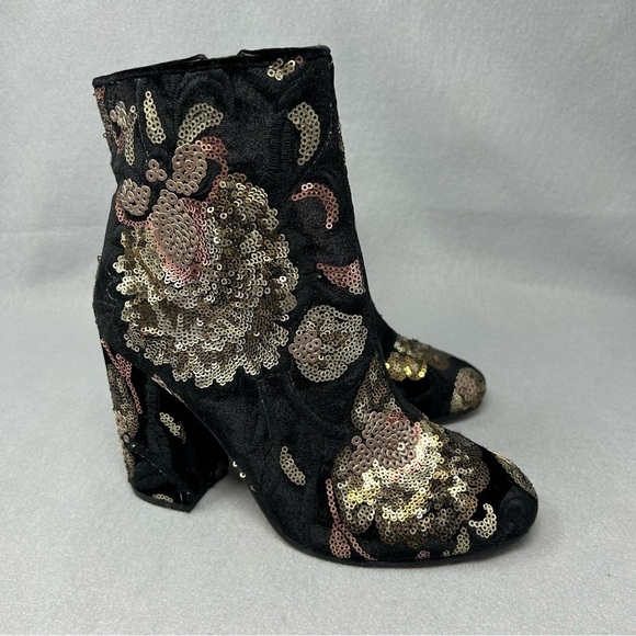 ALDO-Black Velvet Booties/Embroidered/Sequins-Leather Insole-Side Zip-SZ 7 - Picture 2 of 11
